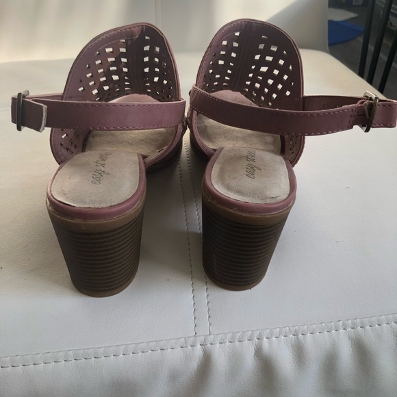 Block Heel Sandals - Picture 6 of 7